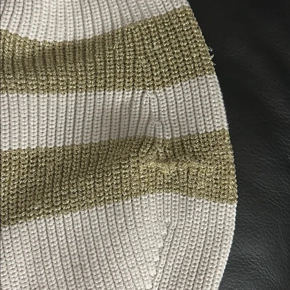 Moncler Cream and Gold Knit Sweater - Picture 9 of 11
